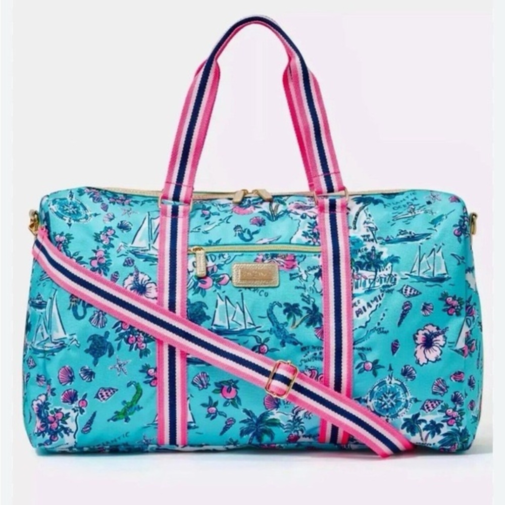 NWT - Lilly Pulitzer Overnight Bag in Amalfi Blue Lilly’s Roadtrip